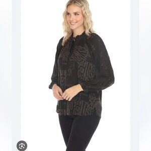 Johnny Was Molli Embroidered Black Long Sleeve Blouse size M